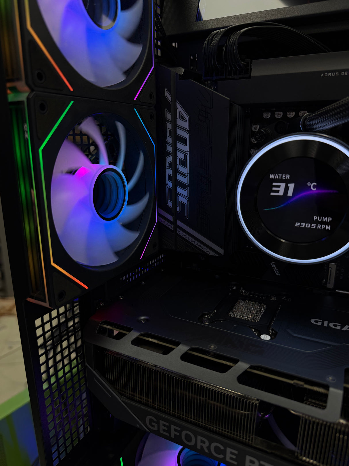 RHYTHM 0 — جهاز ألعاب وإبداع فائق من AMD