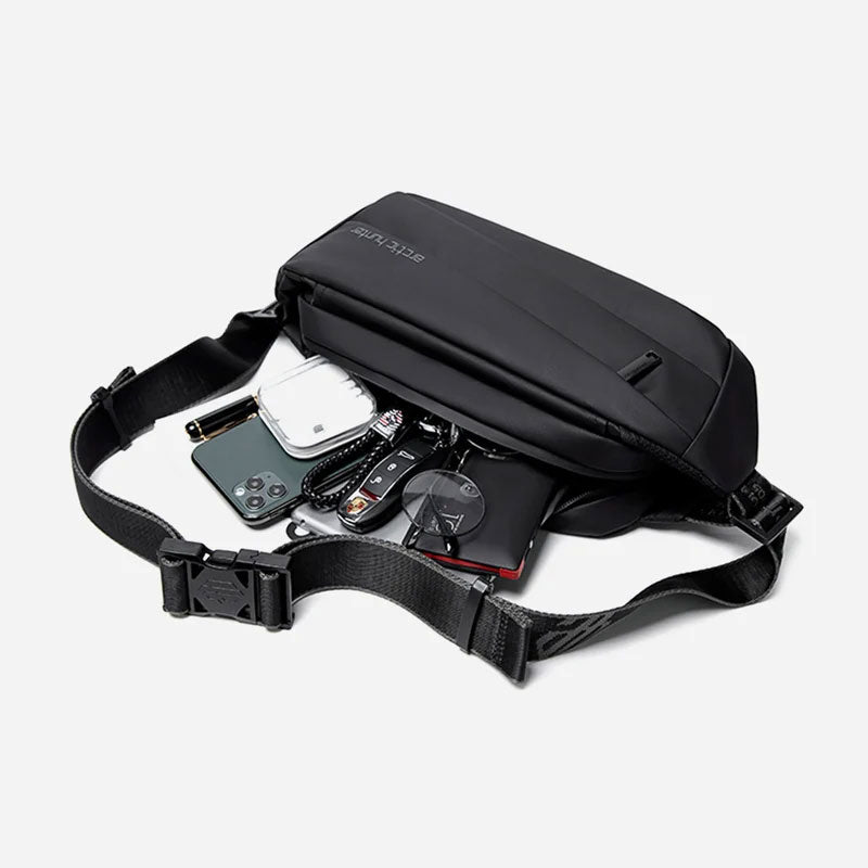 YB00029 2.8 Liters black waist and chest bag